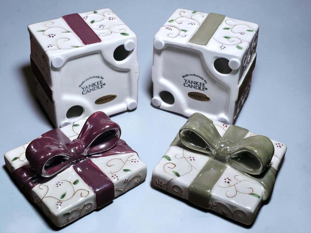 Yankee Candle Ceramic Gift Box Tea Light Candle Holder Set